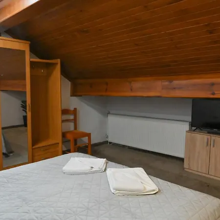 Rothmans Hotel 3*