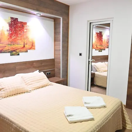 Rothmans Hotel 3*