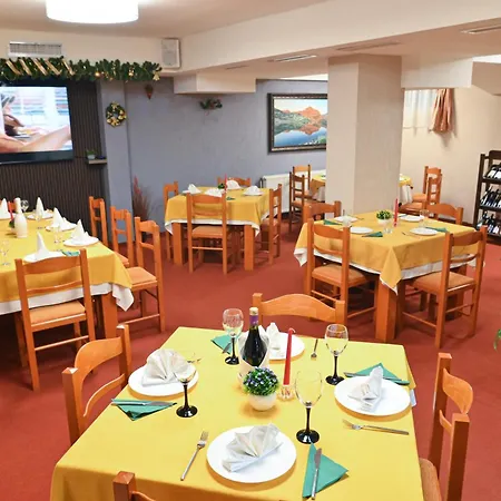 Rothmans Hotel