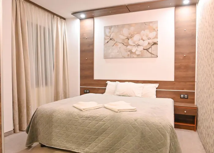 Rothmans-breakfast - Free Parking - Lobby