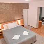 Rothmans-breakfast - Free Parking - Lobby 3*
