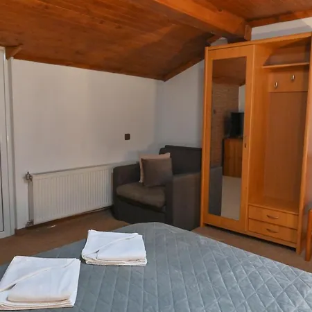 Ξενοδοχείο Rothmans-breakfast - Free Parking - Lobby 3*