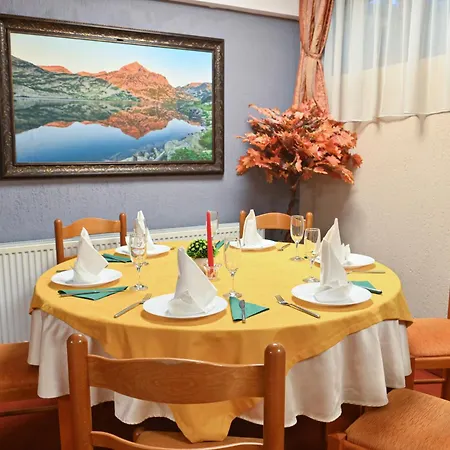 Rothmans-breakfast - Free Parking - Lobby 3*