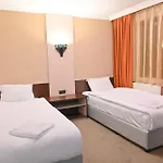 Rothmans-breakfast - Free Parking - Lobby Hotell