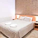 Rothmans-breakfast - Free Parking - Lobby Hotell