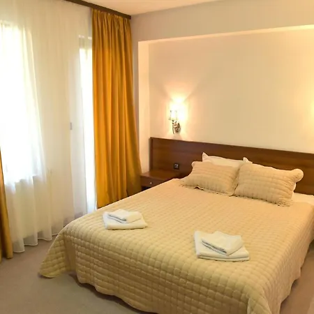 Rothmans-breakfast - Free Parking - Lobby 3*