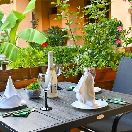 酒店 Rothmans-breakfast - Free Parking - Lobby 班斯科