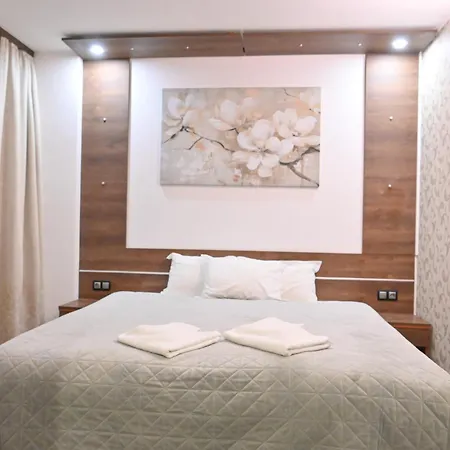 Rothmans-breakfast - Free Parking - Lobby