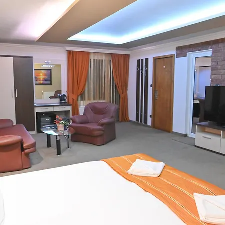 Rothmans-breakfast - Free Parking - Lobby Hotel 3*