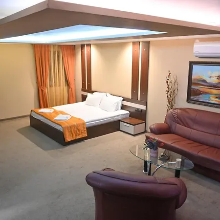 Rothmans-breakfast - Free Parking - Lobby Szálloda 3*