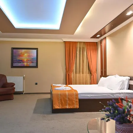 Szálloda Rothmans-breakfast - Free Parking - Lobby 3*
