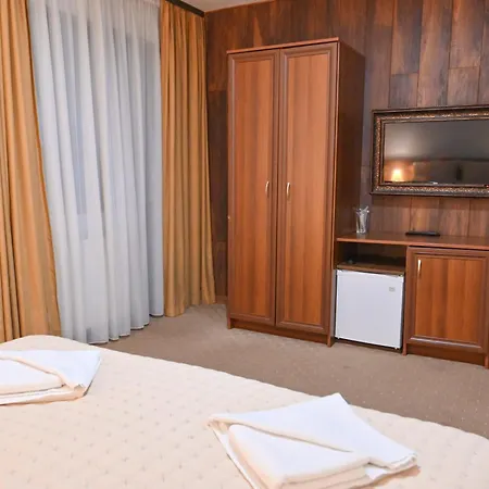 Rothmans-breakfast - Free Parking - Lobby Szálloda 3*