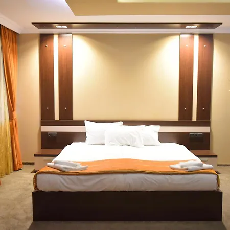 Rothmans-breakfast - Free Parking - Lobby 3* Bansko