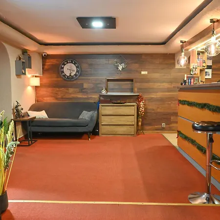 Rothmans-breakfast - Free Parking - Lobby Hotel 3*