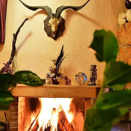 Rothmans-breakfast - Free Parking - Lobby 班斯科