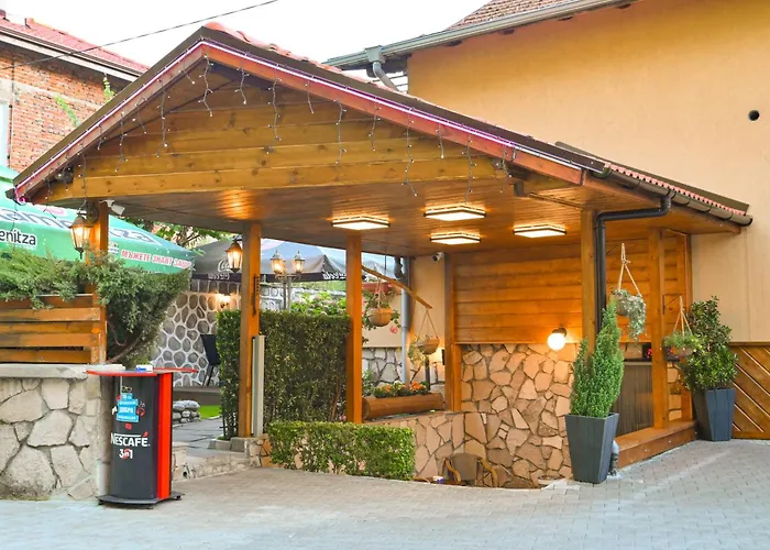 Rothmans-breakfast - Free Parking - Lobby Bansko