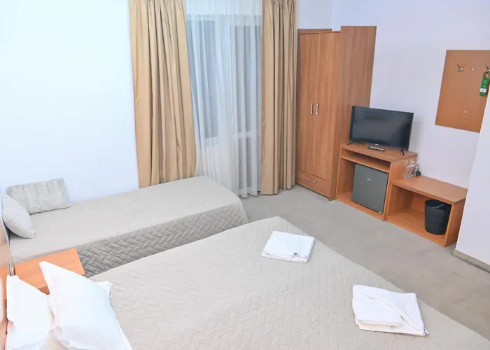 Rothmans-breakfast - Free Parking - Lobby Hotel 3*