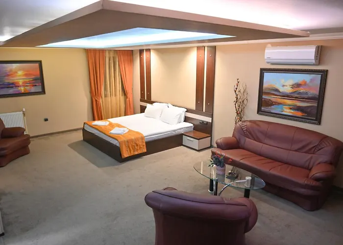 Rothmans-breakfast - Free Parking - Lobby Hotel 3*