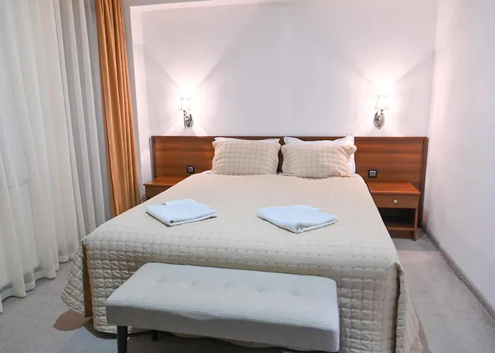 Rothmans-breakfast - Free Parking - Lobby Bansko